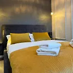 Prestiz 200 Metrow Od Centrum