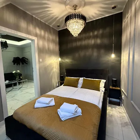 Prestiz Podfigorna 200 Metrow Od Centrum Apartment
