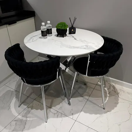 Prestiz Podfigorna 200 Metrow Od Centrum *