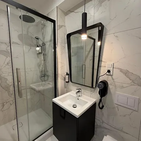 Apartment Prestiz Podfigorna 200 Metrow Od Centrum *