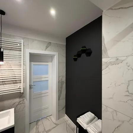 Prestiz Podfigorna 200 Metrow Od Centrum Apartment Koszalin