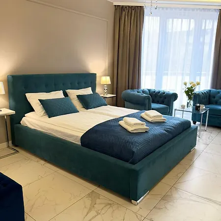 Apartment Prestiz Podfigorna 200 Metrow Od Centrum